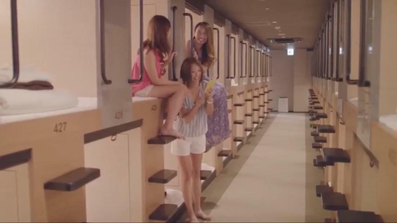 Y'S Cabin Osaka Namba Exterior photo